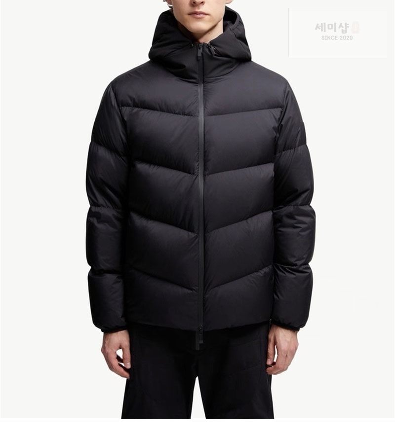 Moncler 몽클레어 Forez 포레즈 후드 숏 다운 자켓 의류 2번 이미지