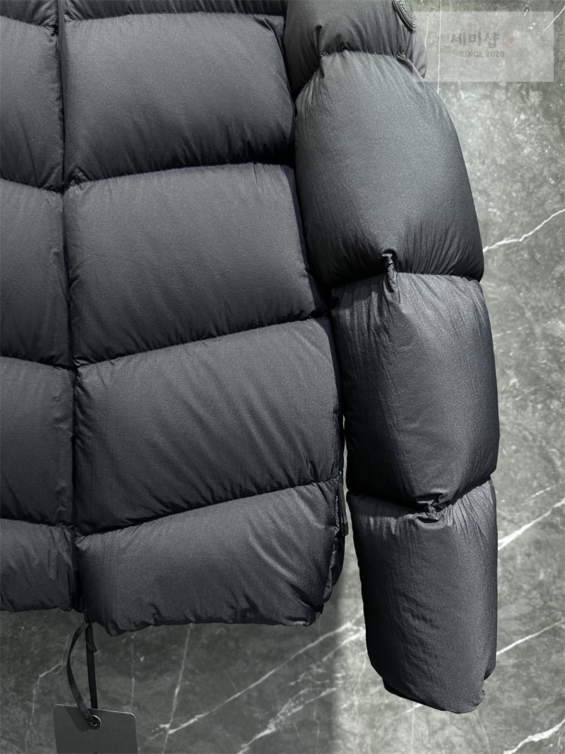 Moncler 몽클레어 Forez 포레즈 후드 숏 다운 자켓 의류 6번 이미지