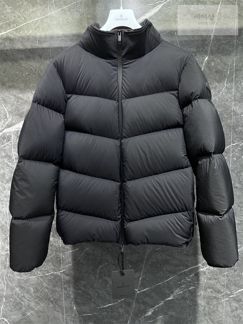 Moncler 몽클레어 Forez 포레즈 후드 숏 다운 자켓 의류 9번 이미지