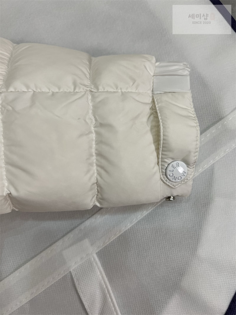 Moncler 몽클레어 Galion 갈리온 숏 다운 패딩 자켓 레플리카 7번 이미지 - 의류 | 세미샵 레플리카 사이트