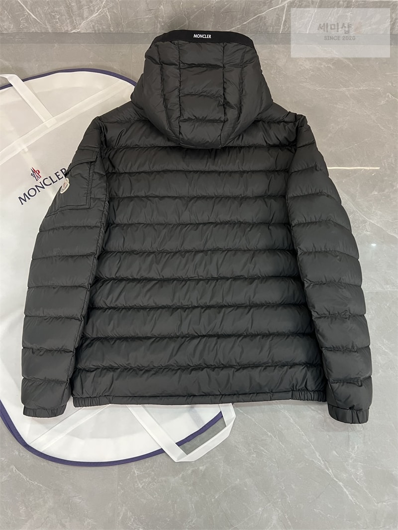 Moncler 몽클레어 Galion 갈리온 숏 다운 패딩 자켓 레플리카 20번 이미지 - 의류 | 세미샵 레플리카 사이트