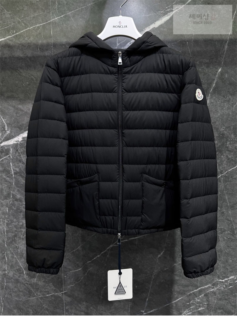 Moncler 몽클레어 Hade 히데 후드 숏 다운 패딩 블랙 의류 3번 이미지
