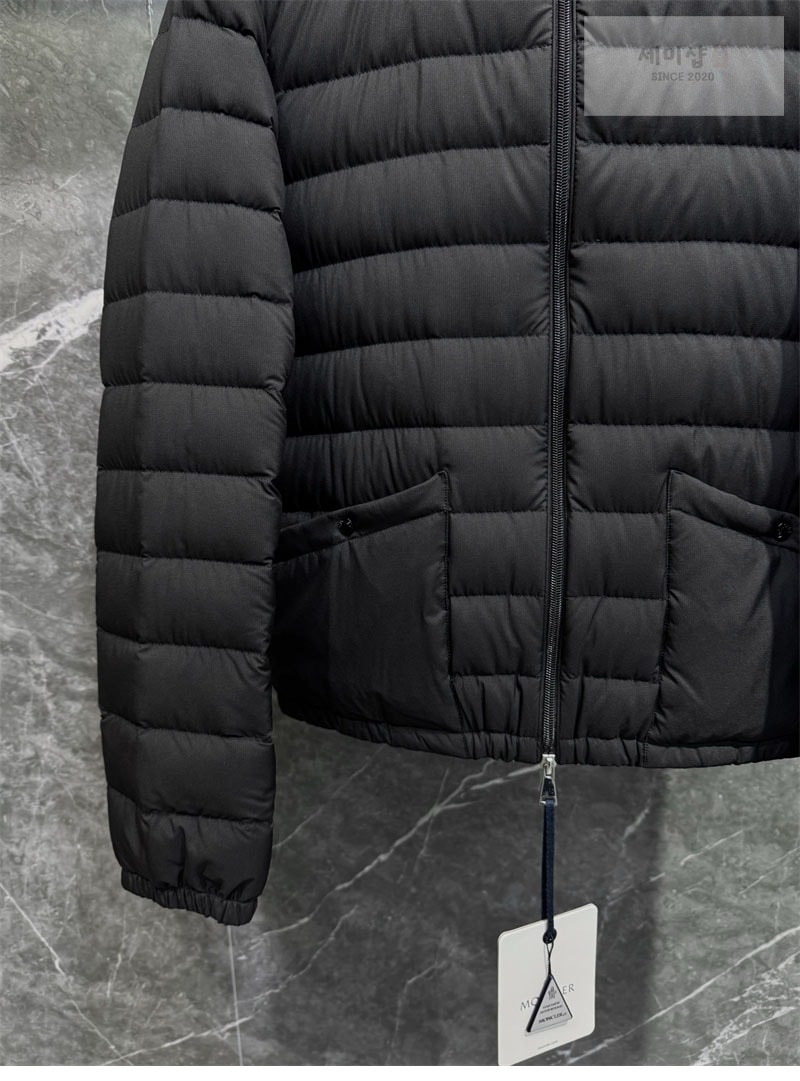 Moncler 몽클레어 Hade 히데 후드 숏 다운 패딩 블랙 의류 6번 이미지