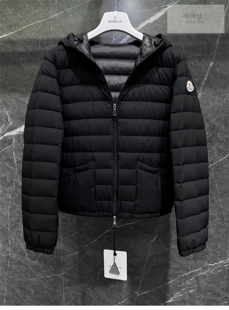 Moncler 몽클레어 Hade 히데 후드 숏 다운 패딩 블랙 의류 7번 이미지