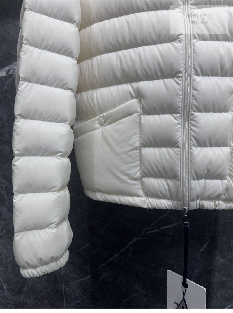Moncler 몽클레어 Hade 히데 후드 숏 다운 패딩 블랙 의류 14번 이미지