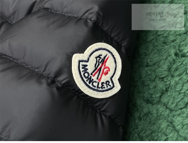 Moncler 몽클레어 Igel 아게 후드 숏 다운 자켓 블랙 의류 12번 이미지