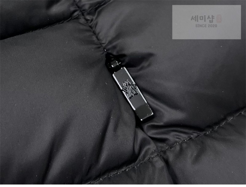Moncler 몽클레어 Igel 아게 후드 숏 다운 자켓 블랙 의류 13번 이미지