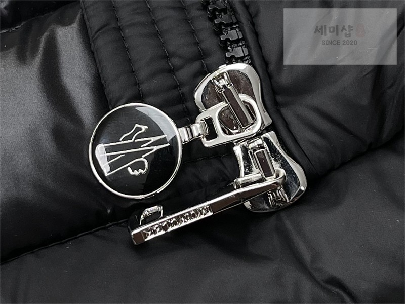 Moncler 몽클레어 Igel 아게 후드 숏 다운 자켓 블랙 의류 14번 이미지