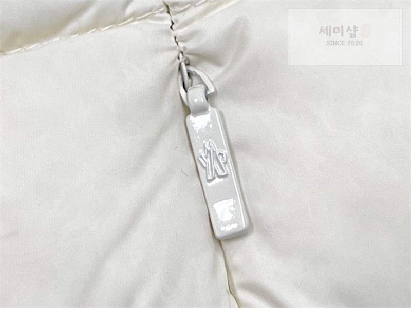 Moncler 몽클레어 Igel 아게 후드 숏 다운 자켓 블랙 의류 24번 이미지