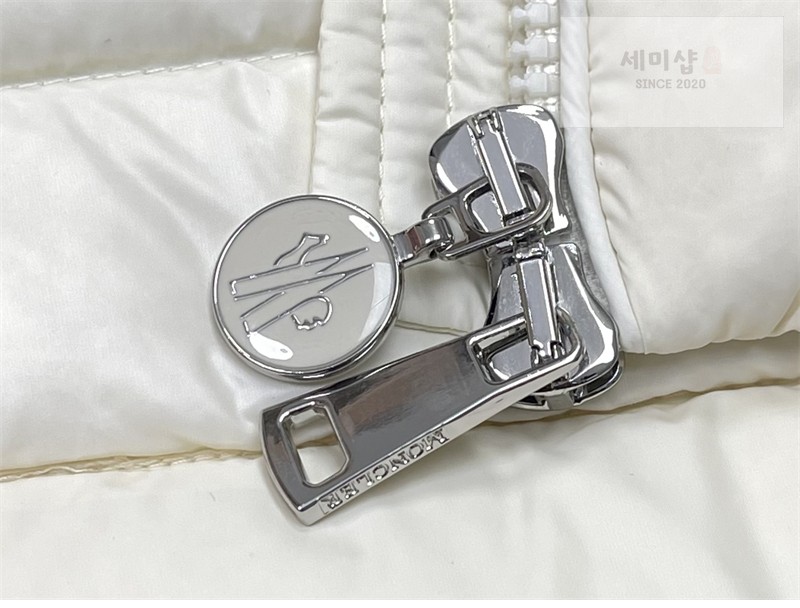 Moncler 몽클레어 Igel 아게 후드 숏 다운 자켓 블랙 의류 25번 이미지