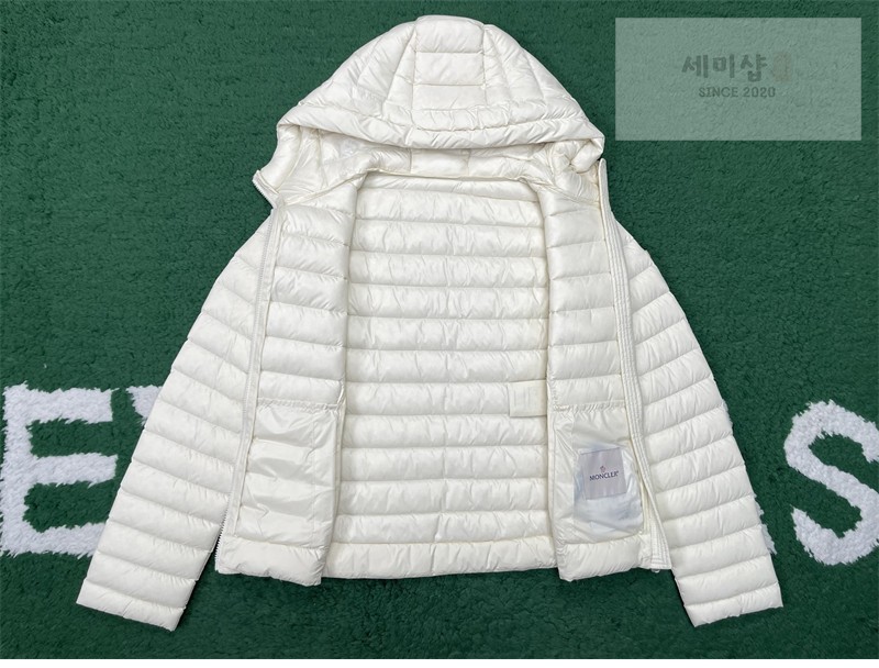 Moncler 몽클레어 Igel 아게 후드 숏 다운 자켓 블랙 의류 26번 이미지