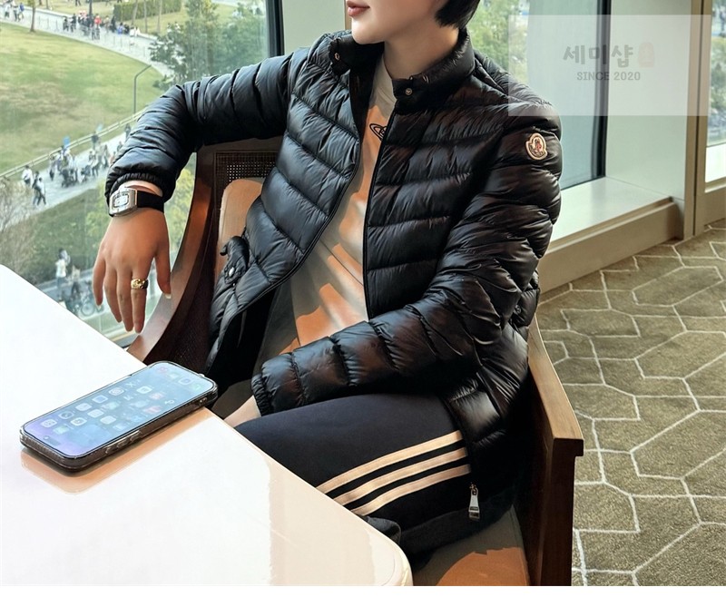 Moncler 몽클레어 Igelle 이겔 숏 다운 자켓 블랙 의류 6번 이미지