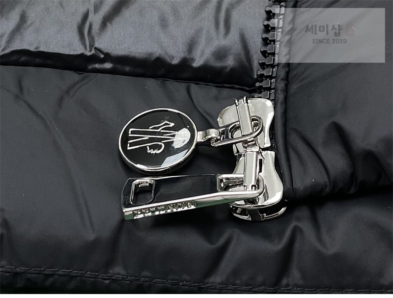 Moncler 몽클레어 Igelle 이겔 숏 다운 자켓 블랙 의류 14번 이미지