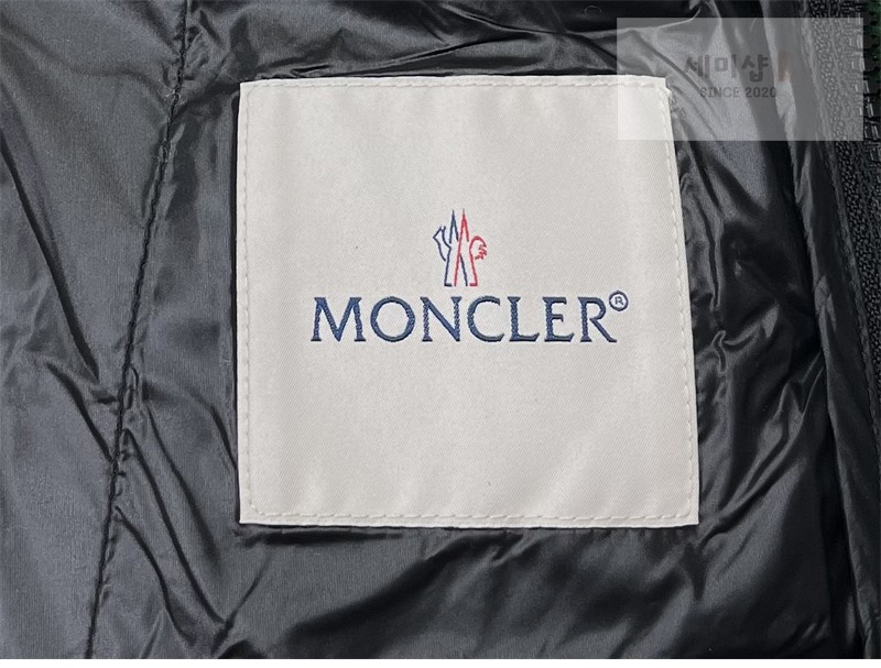 Moncler 몽클레어 Igelle 이겔 숏 다운 자켓 블랙 의류 16번 이미지
