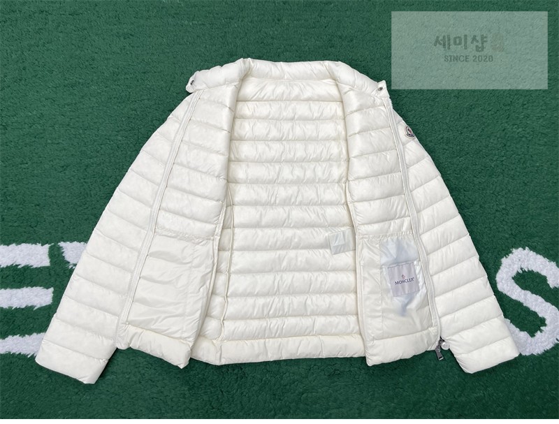 Moncler 몽클레어 Igelle 이겔 숏 다운 자켓 블랙 의류 26번 이미지