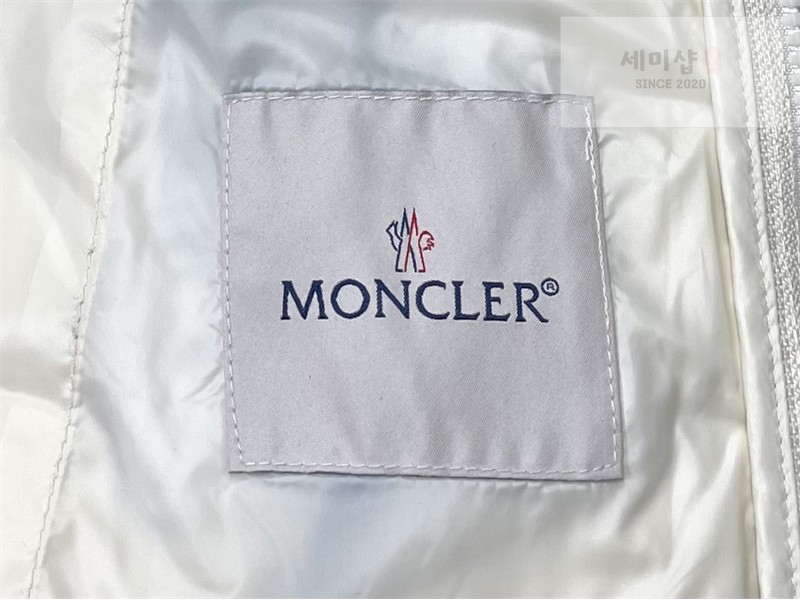 Moncler 몽클레어 Igelle 이겔 숏 다운 자켓 블랙 의류 27번 이미지