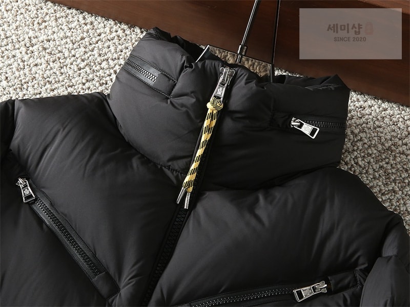 Moncler 몽클레어 Katmai 카트마이 숏 다운 패딩 자켓 의류 4번 이미지