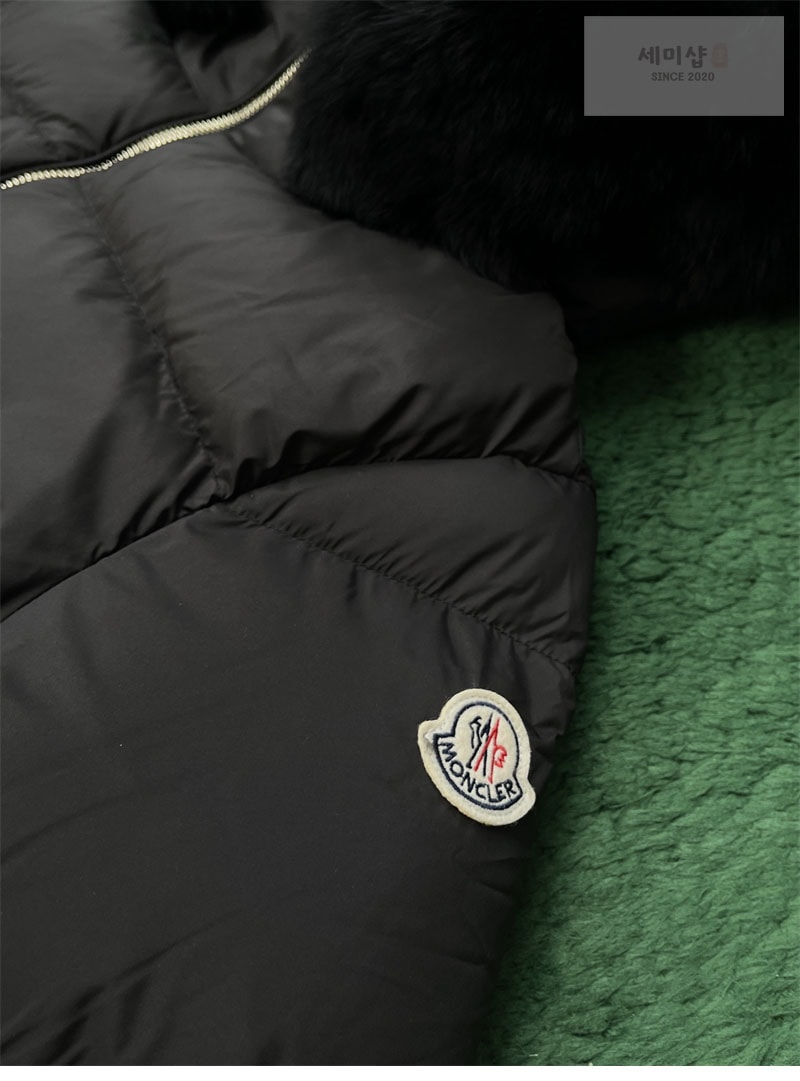Moncler 몽클레어 Laichefur 라이체퍼 다운 패딩 자켓 블랙 의류 7번 이미지