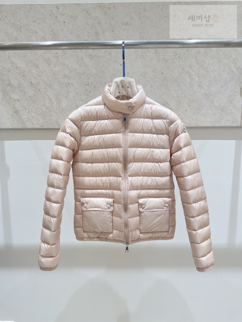 Moncler 몽클레어 Lans 란스 패커블 숏 다운 자켓 화이트 의류 7번 이미지