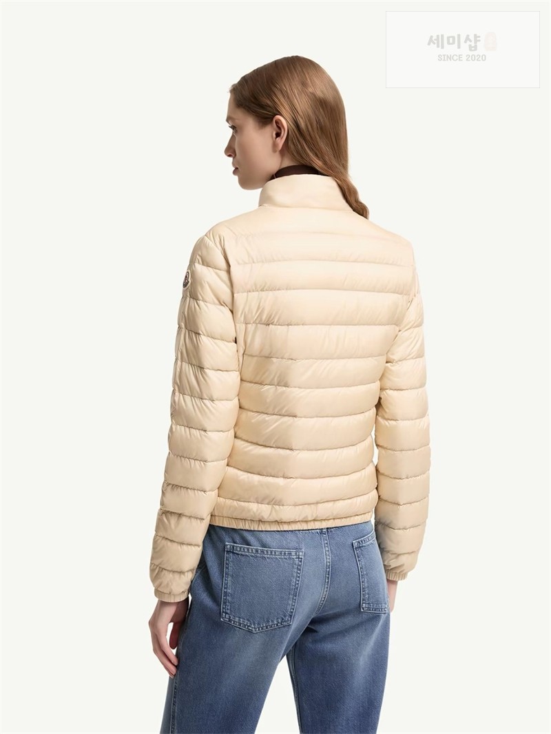 Moncler 몽클레어 Lans 란스 패커블 숏 다운 자켓 화이트 의류 31번 이미지