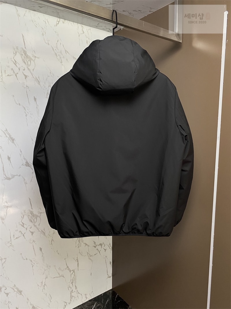 Moncler 몽클레어 Lausfer 라우스퍼 다운 자켓 레플리카 17번 이미지 - 의류 | 세미샵 레플리카 사이트