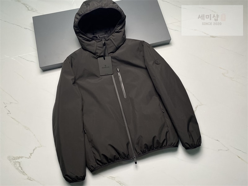 Moncler 몽클레어 Lausfer 라우스퍼 다운 자켓 레플리카 22번 이미지 - 의류 | 세미샵 레플리카 사이트