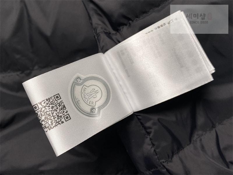 Moncler 몽클레어 Lausfer 라우스퍼 다운 자켓 레플리카 28번 이미지 - 의류 | 세미샵 레플리카 사이트