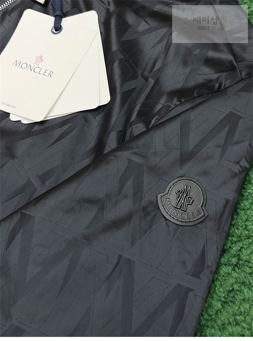 Moncler 몽클레어 Lepontine 레포틴 리버시블 바람막이 자켓 의류 4번 이미지
