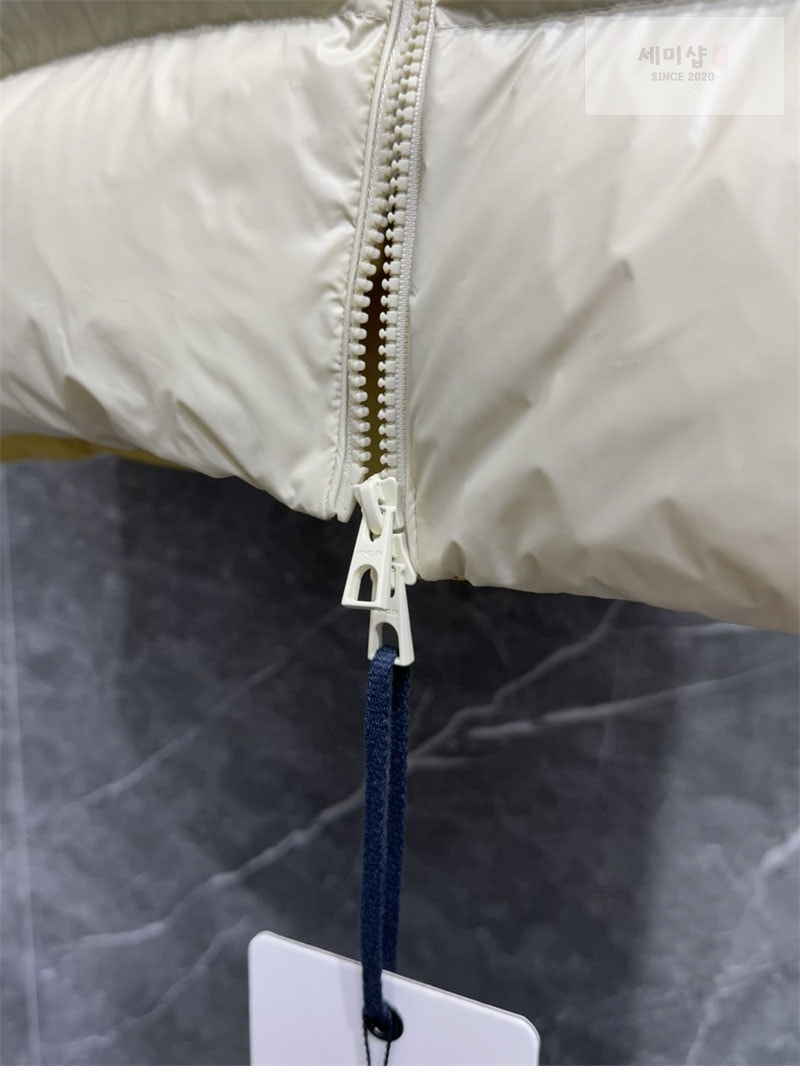 Moncler 몽클레어 Lipsi 립시 다운 베스트 블랙 의류 8번 이미지