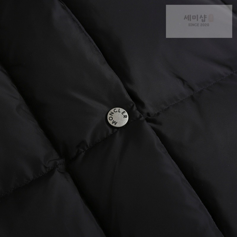 Moncler 몽클레어 Macareux 마카레우 다운 후드 베스트 의류 7번 이미지