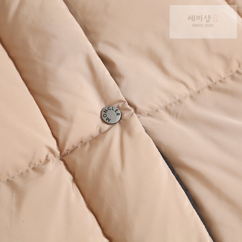 Moncler 몽클레어 Macareux 마카레우 다운 후드 베스트 의류 21번 이미지