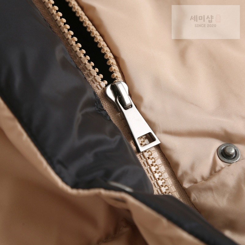 Moncler 몽클레어 Macareux 마카레우 다운 후드 베스트 의류 23번 이미지