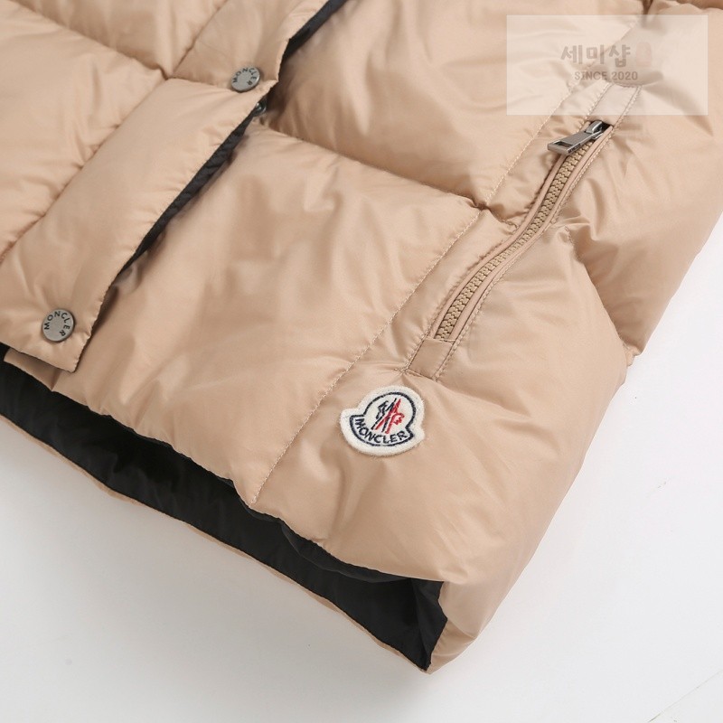 Moncler 몽클레어 Macareux 마카레우 다운 후드 베스트 의류 24번 이미지