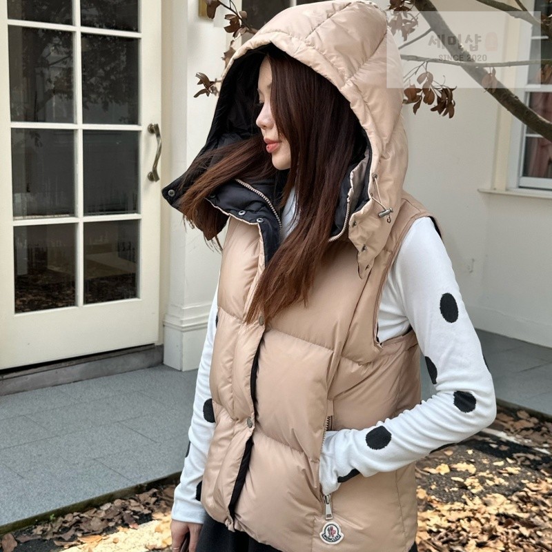 Moncler 몽클레어 Macareux 마카레우 다운 후드 베스트 의류 30번 이미지