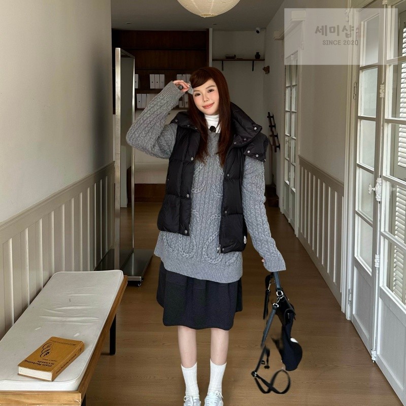 Moncler 몽클레어 Macareux 마카레우 다운 후드 베스트 의류 42번 이미지