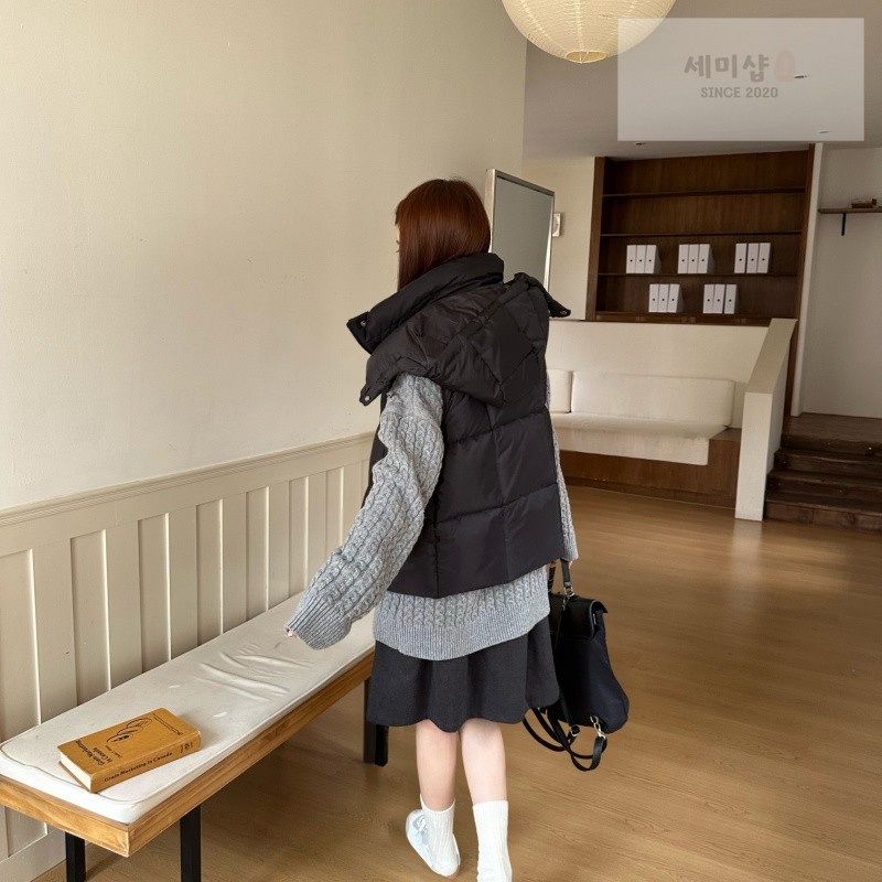 Moncler 몽클레어 Macareux 마카레우 다운 후드 베스트 의류 44번 이미지