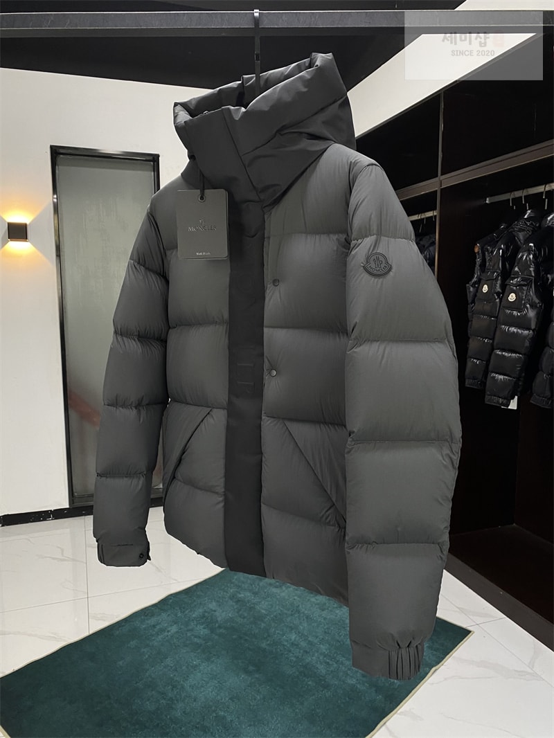 Moncler 몽클레어 Madeira 마데이라 숏 다운 패딩 자켓 블랙 의류 9번 이미지