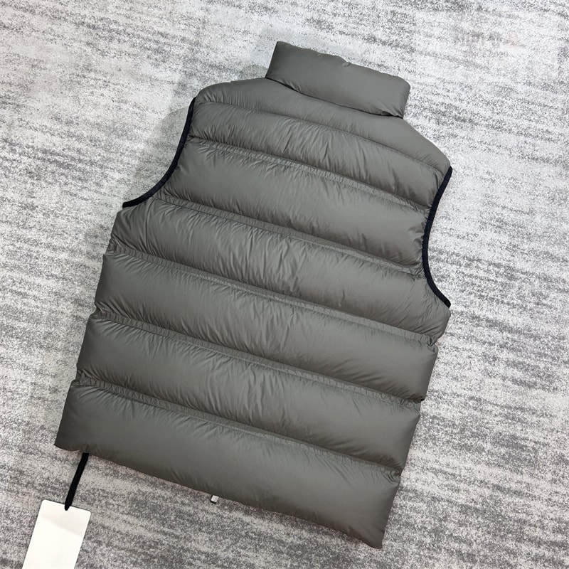 Moncler 몽클레어 Matt 매트 다운 패딩 베스트 조끼 그린 의류 3번 이미지
