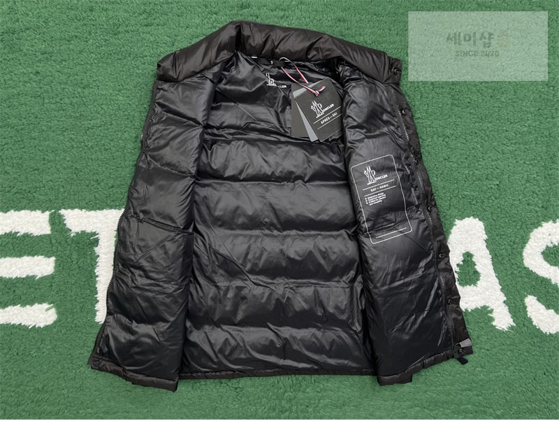 Moncler 몽클레어 Nantu 난투 다운 패딩 베스트 조끼 블랙 의류 14번 이미지