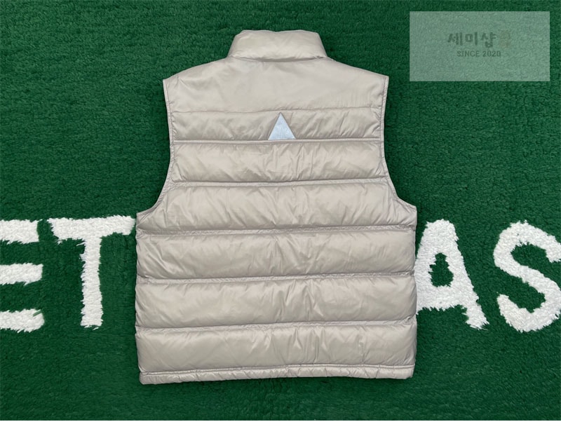 Moncler 몽클레어 Nantu 난투 다운 패딩 베스트 조끼 블랙 의류 27번 이미지
