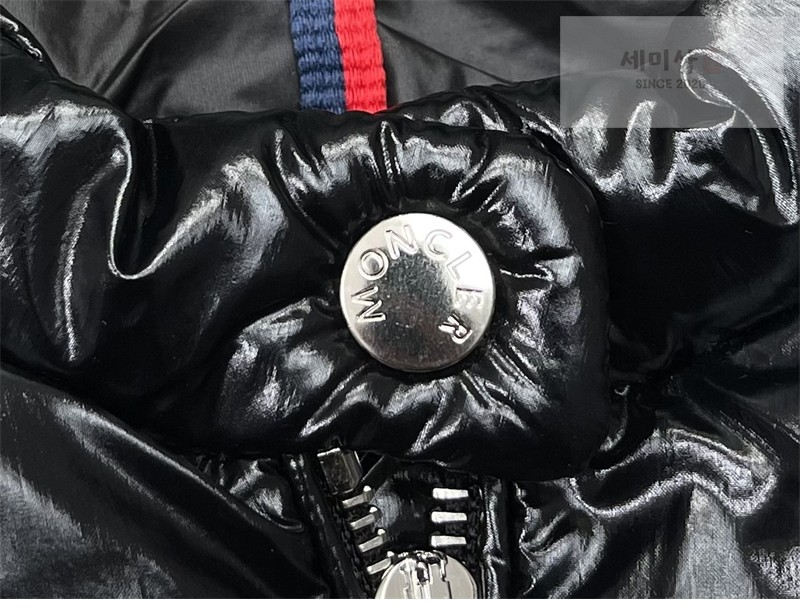 Moncler 몽클레어 Papillon 빠삐용 숏 다운 자켓 블랙 의류 13번 이미지
