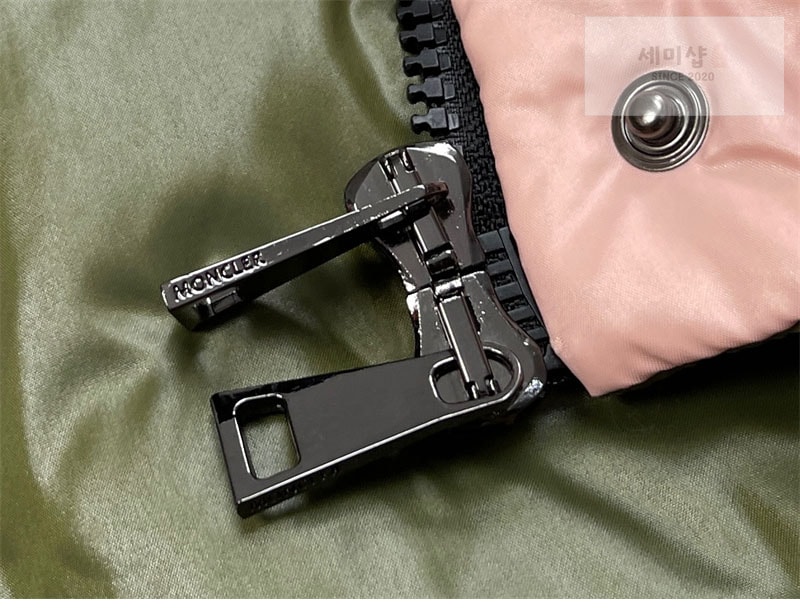 Moncler 몽클레어 Parana 파라나 후드 숏 다운 패딩 자켓 블랙 의류 22번 이미지