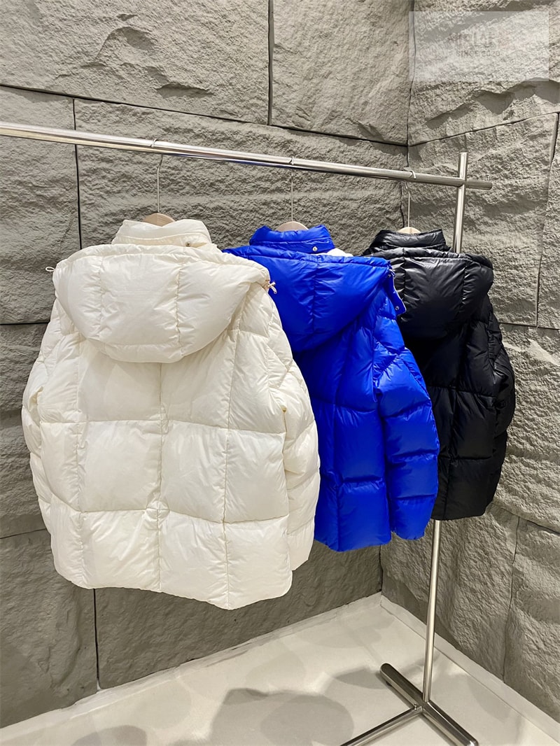 Moncler 몽클레어 Serfanto 세르판토 후드 숏 다운 패딩 자켓 블랙 의류 13번 이미지