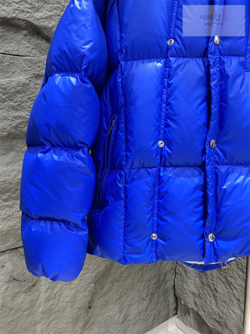 Moncler 몽클레어 Serfanto 세르판토 후드 숏 다운 패딩 자켓 블랙 의류 1번 이미지