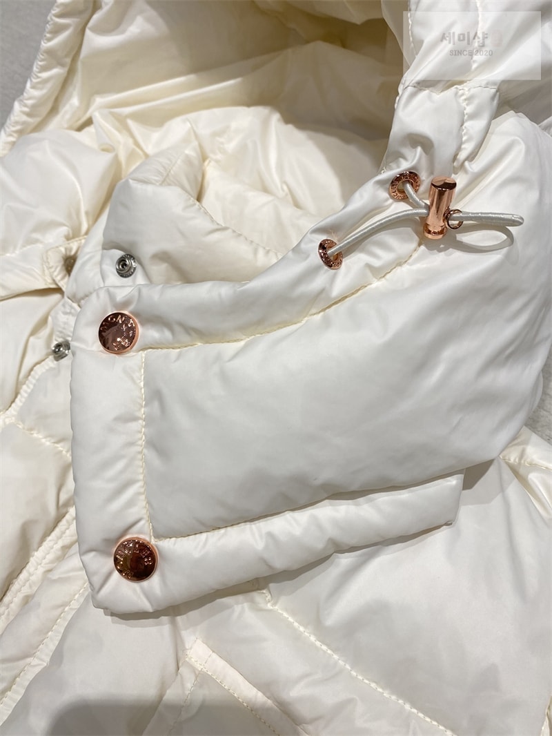 Moncler 몽클레어 Serfanto 세르판토 후드 숏 다운 패딩 자켓 블랙 의류 7번 이미지