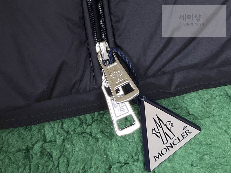 Moncler 몽클레어 Treompan 트레옴판 다운 베스트 블랙 의류 30번 이미지