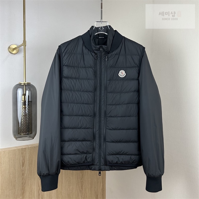 Moncler 몽클레어 Verney 버니 3-in-1 숏 다운 자켓 의류 11번 이미지