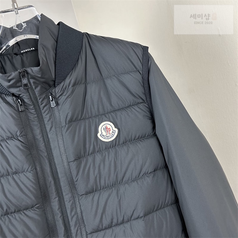 Moncler 몽클레어 Verney 버니 3-in-1 숏 다운 자켓 의류 5번 이미지