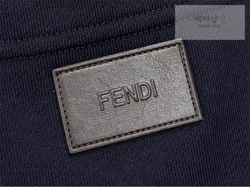Moncler 펜디 레더 로고 패치 코튼 버뮤다 숏 팬츠 의류 13번 이미지