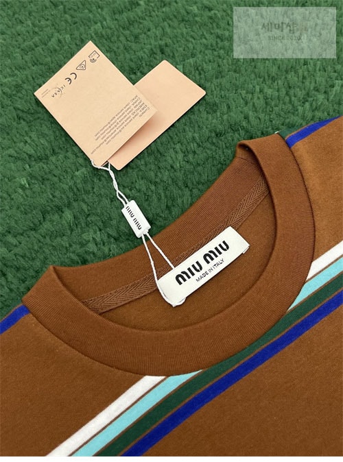 Miu Miu 미우미우 로고라벨 스트라이프 긴팔 티셔츠 3컬러 의류 14번 이미지